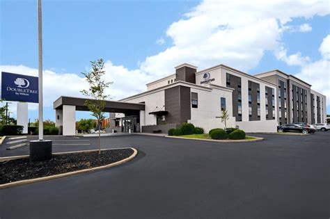 hotels near stl airport|Hotels near St. Louis Lambert Airport .